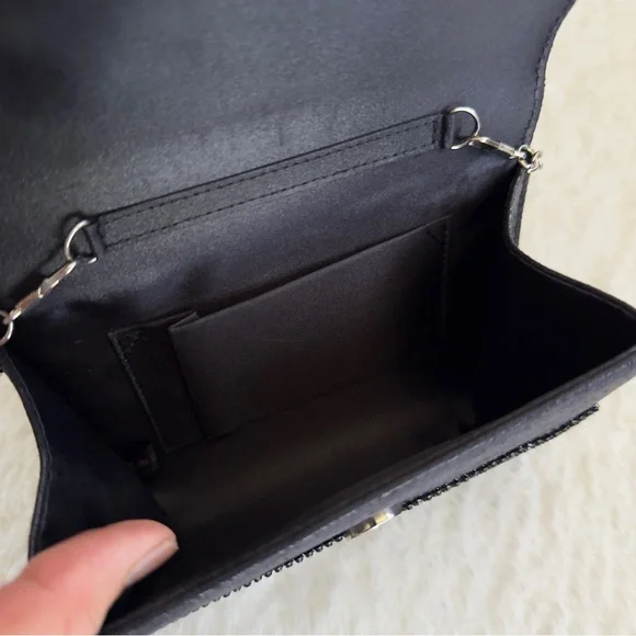 Elegant Black Beaded Clutch - Picture 6 of 7